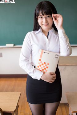 成熟的中国毛茸茸的猫