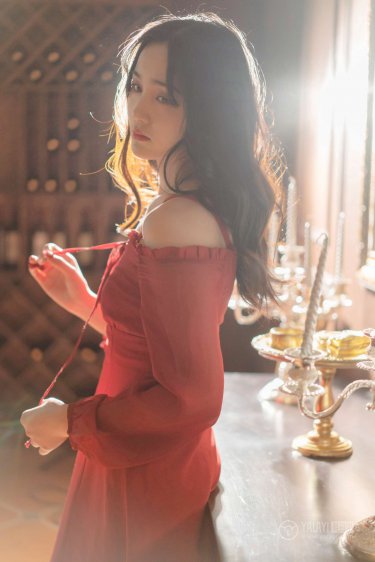 les抚摸吮吸舔吻